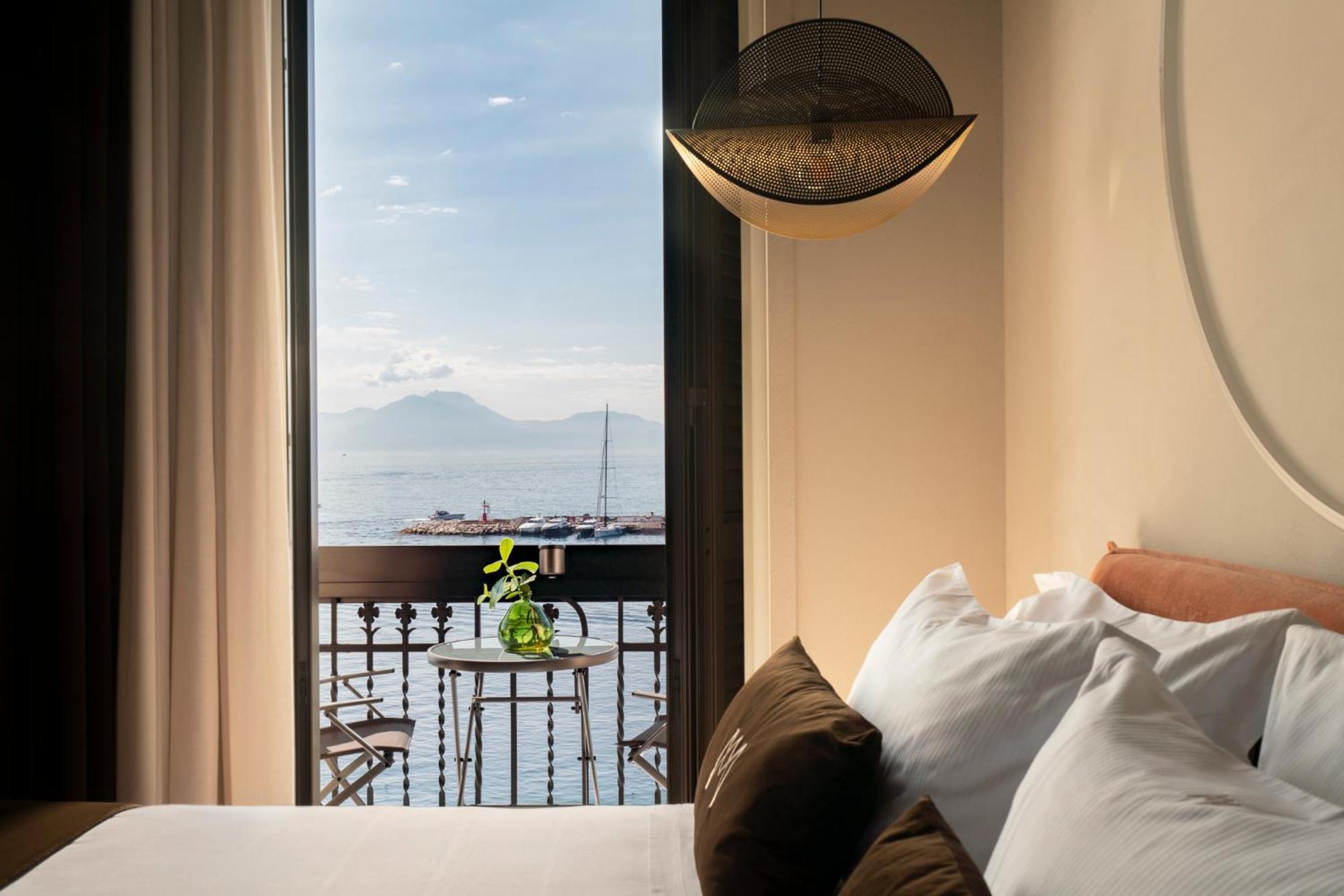 Demetra Luxury Suites Naples Extérieur photo