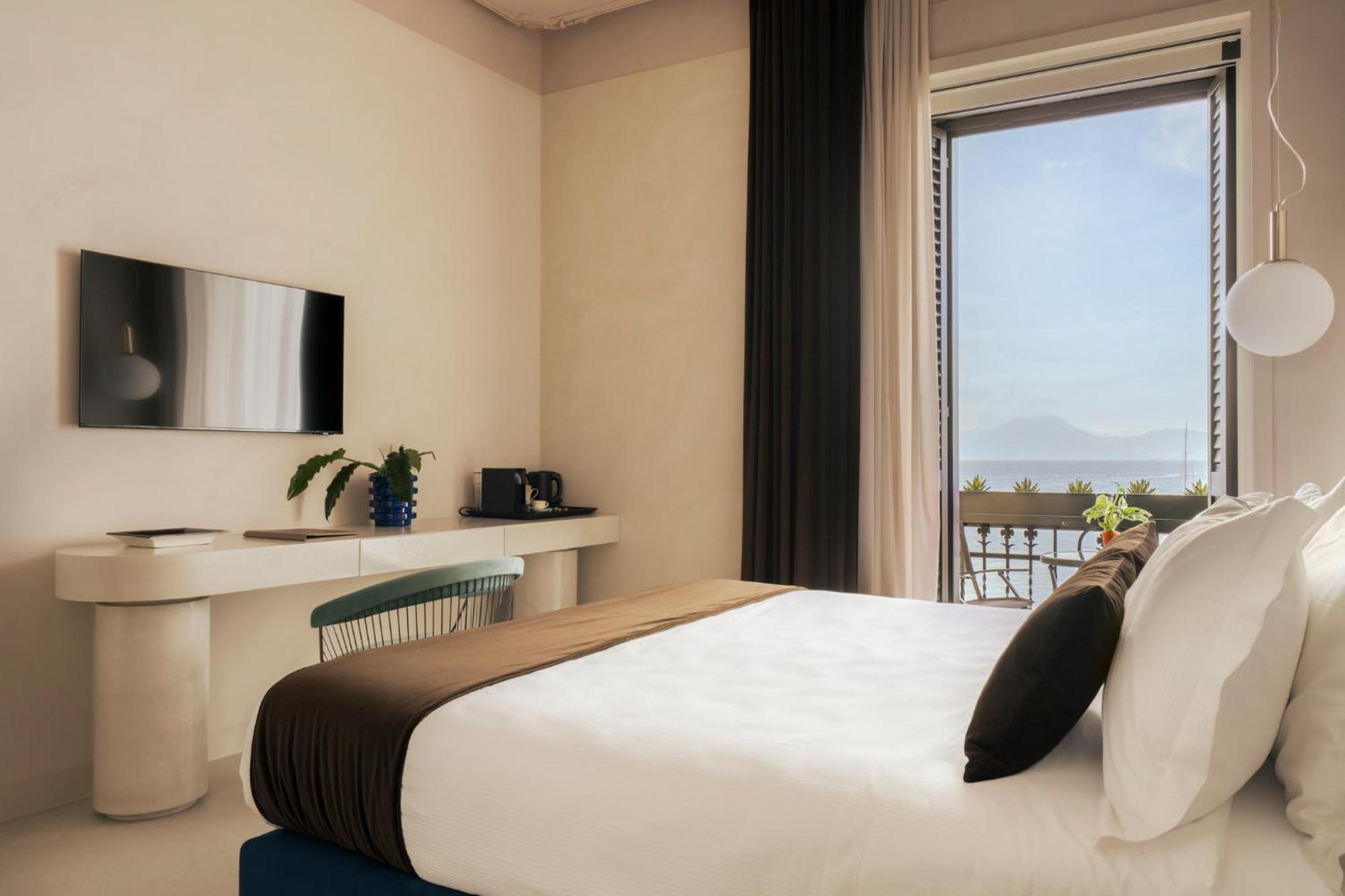 Demetra Luxury Suites Naples Extérieur photo